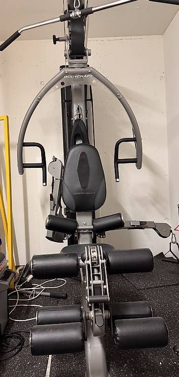 Hometrainer: Neuwertiger Multifunktionaler Hometrainer  – Usato da Unterengstringen venduto da Mithril80