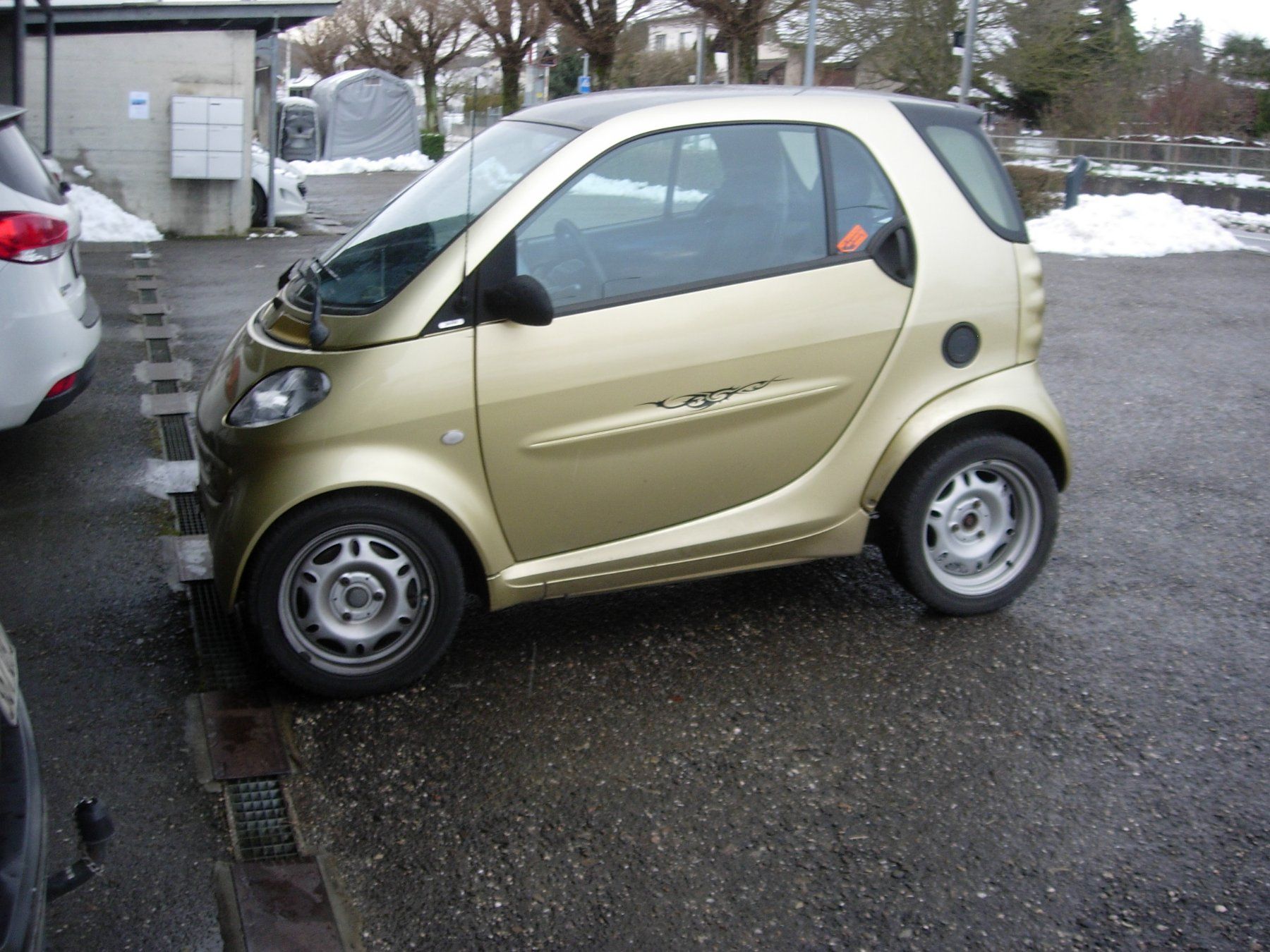 Smart Automobili: Smart    Goldfinger – Difettoso da Hagneck venduto da Simu696