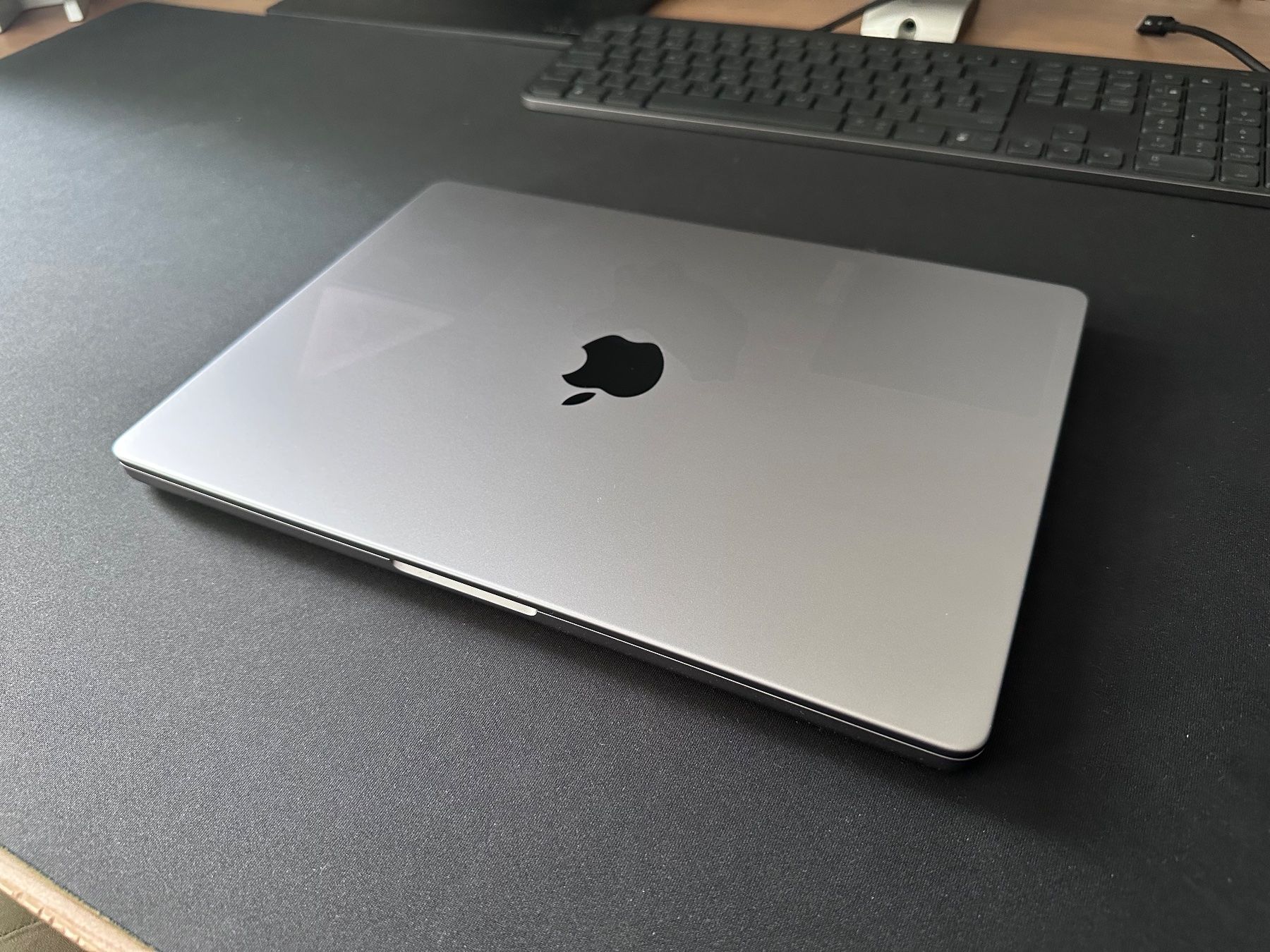 Apple Notebook: MacBook Pro 14" M1 Pro | 2021 | 512GB – Usato da Zürich venduto da ant_jd9l 1