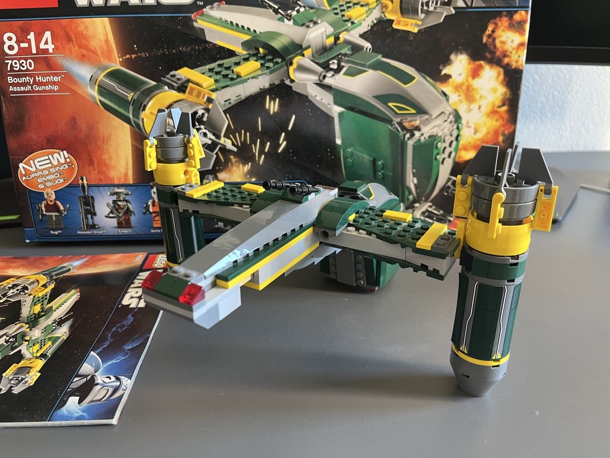 Lego Spielzeuge: LEGO Star Wars Set 7930 Bounty Hunter Assault Gunship – Gebraucht aus Fribourg von Helvetix7 6