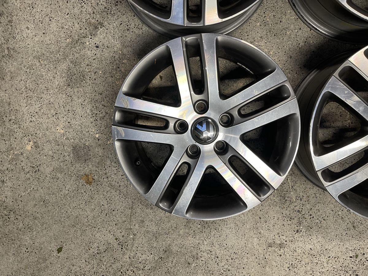 Volkswagen Cerchioni: Original VW Felgen 16 Zoll – Usato da Grenchen venduto da Swiss2540 2