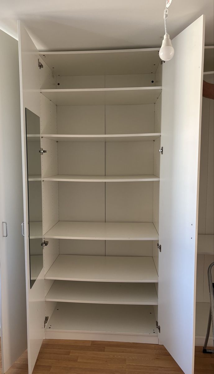 Armoires: Schrank hoch 237x100x61 – D'occasion à Zürich par natalie78