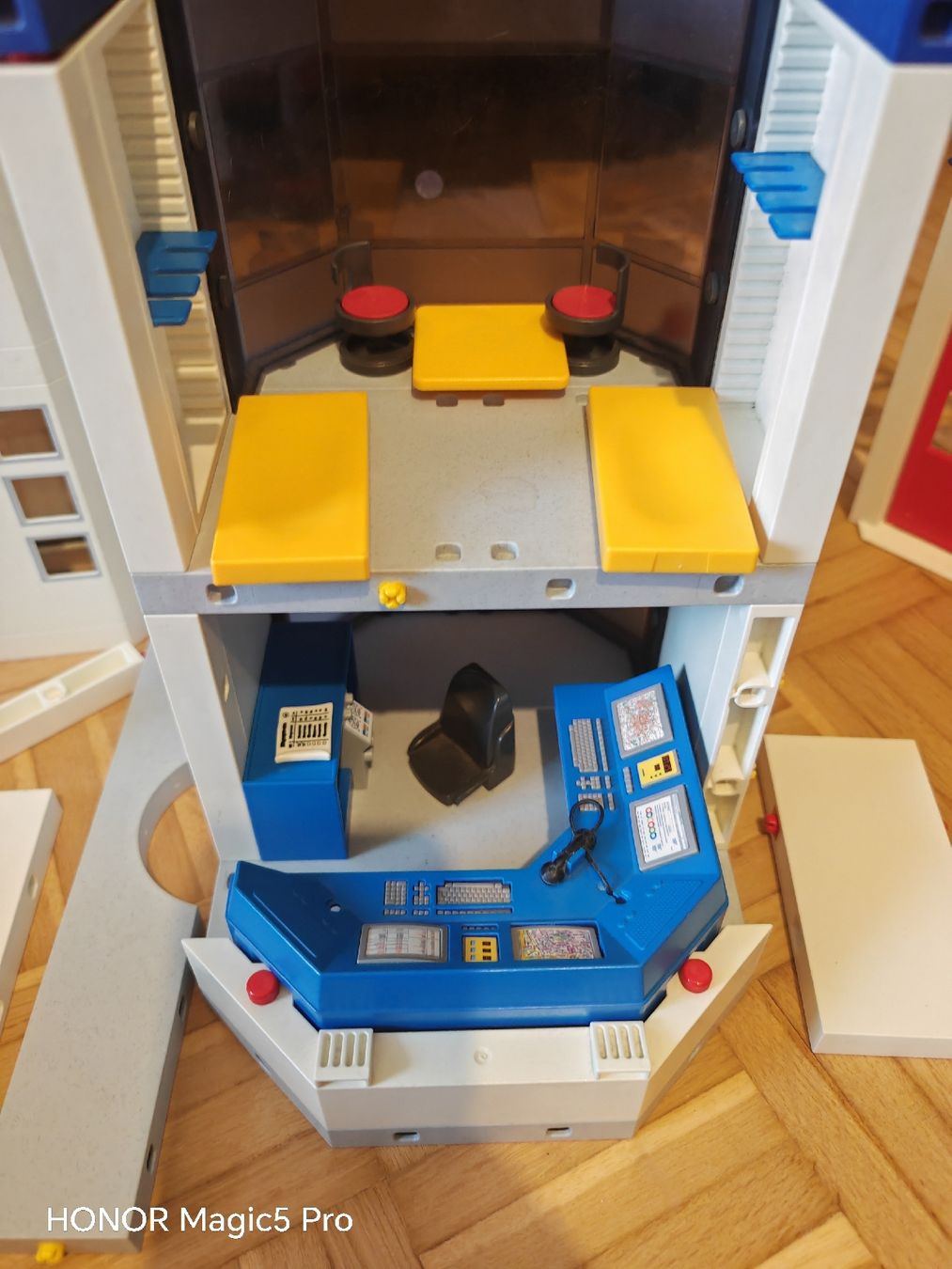 Playmobil Giocattoli: Playmobil Feuerwache – Usato da Birsfelden venduto da mar_8957 3