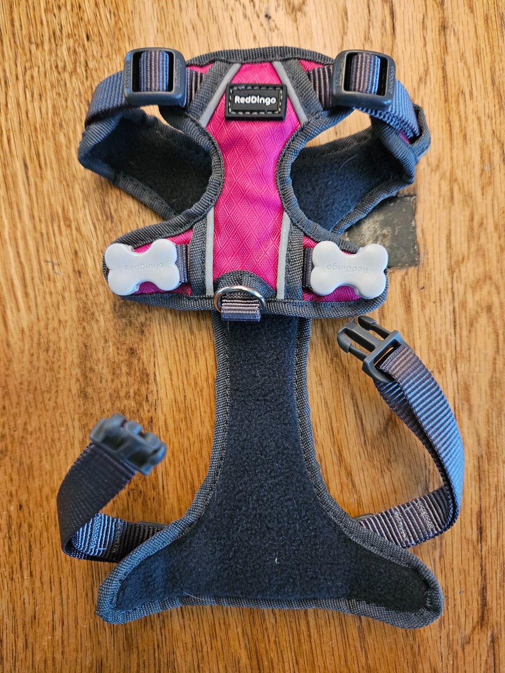 Guinzagli & Collari: RedDingo Padded Geschirr Hot Pink, XS wie NEU – Usato da Niederbipp venduto da FeenWERK 1