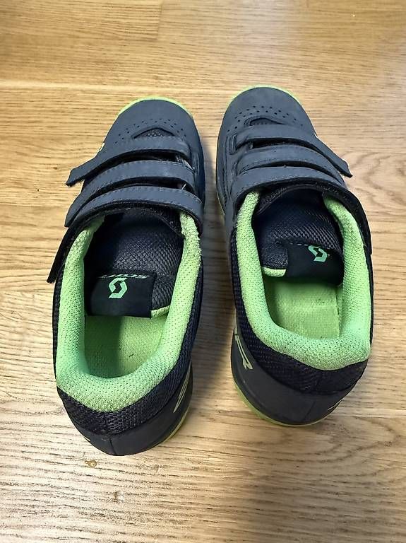 Scott Chaussures garçon: Scott Kinderbikeschuh, Grösse 35 – D'occasion à Pfungen par Mafo88 2