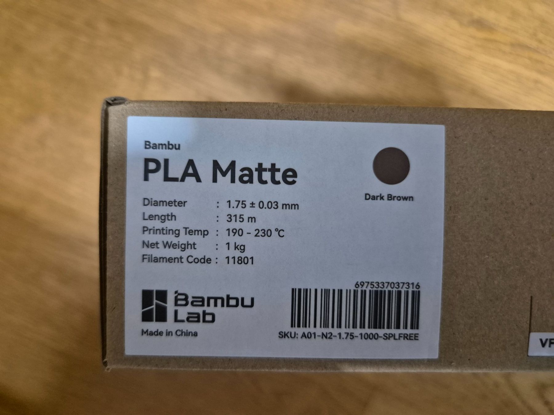 Bambu Lab Filamento: Bambu Lab PLA Matte Dark Brown Reffil ohne Spule – Nuovo e nell'imballaggio originale da Rickenbach b. Wil venduto da agu_6jgz 2