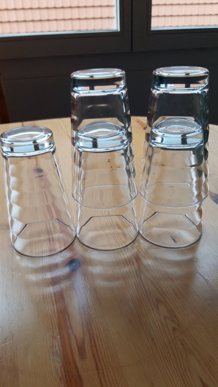 Gläser: 5 Verres à eau vintage en verre – Gebraucht aus Neuchâtel von marevecor