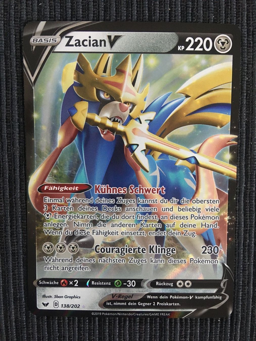 Pokémon Carte collezionabili: Pokemon Zacian V Schild und Schwert – Nuovo (secondo la descrizione) da Wabern venduto da Collectfun