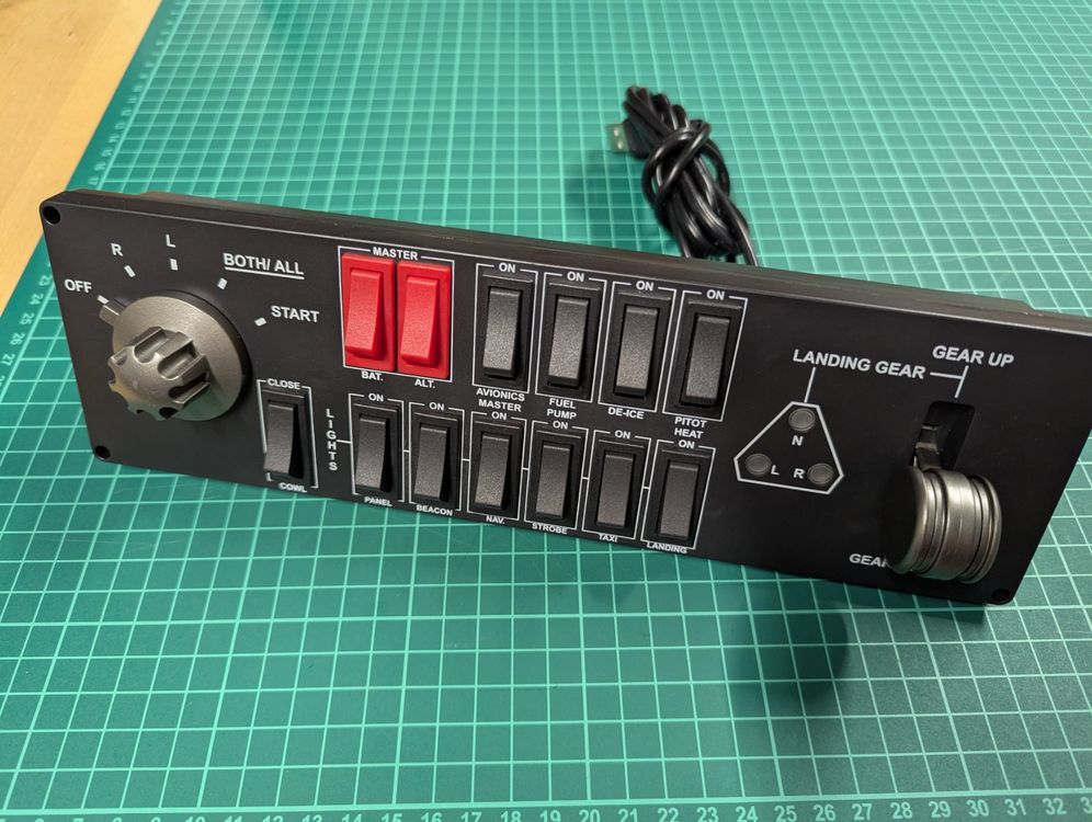 Logitech / Saitek Flight Switch Panel (Gebraucht) in Oberglatt ZH für ...
