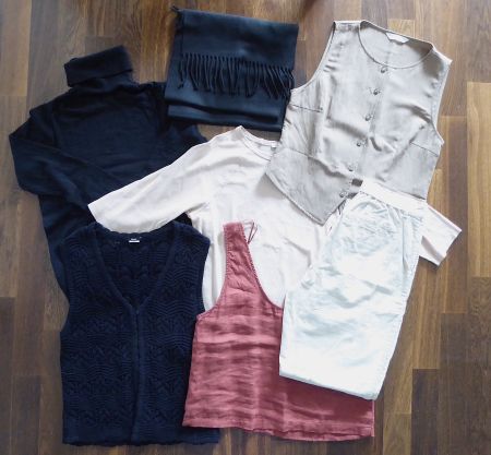 Kleiderpaket - 7 Teile - Grösse 36 - Uniqlo - GAP - Zara...