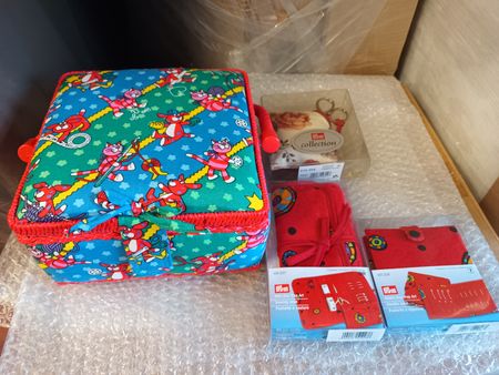 Set zu Nähen Box mit Zubehör und Etui