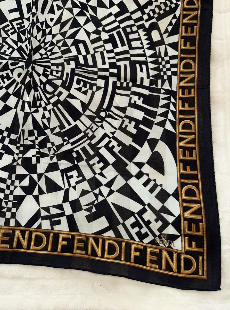 Fendi Foulard & Sciarpe: FENDI MONOGRAMM FOULARD – Usato da Unteraegeri venduto da MH203 5