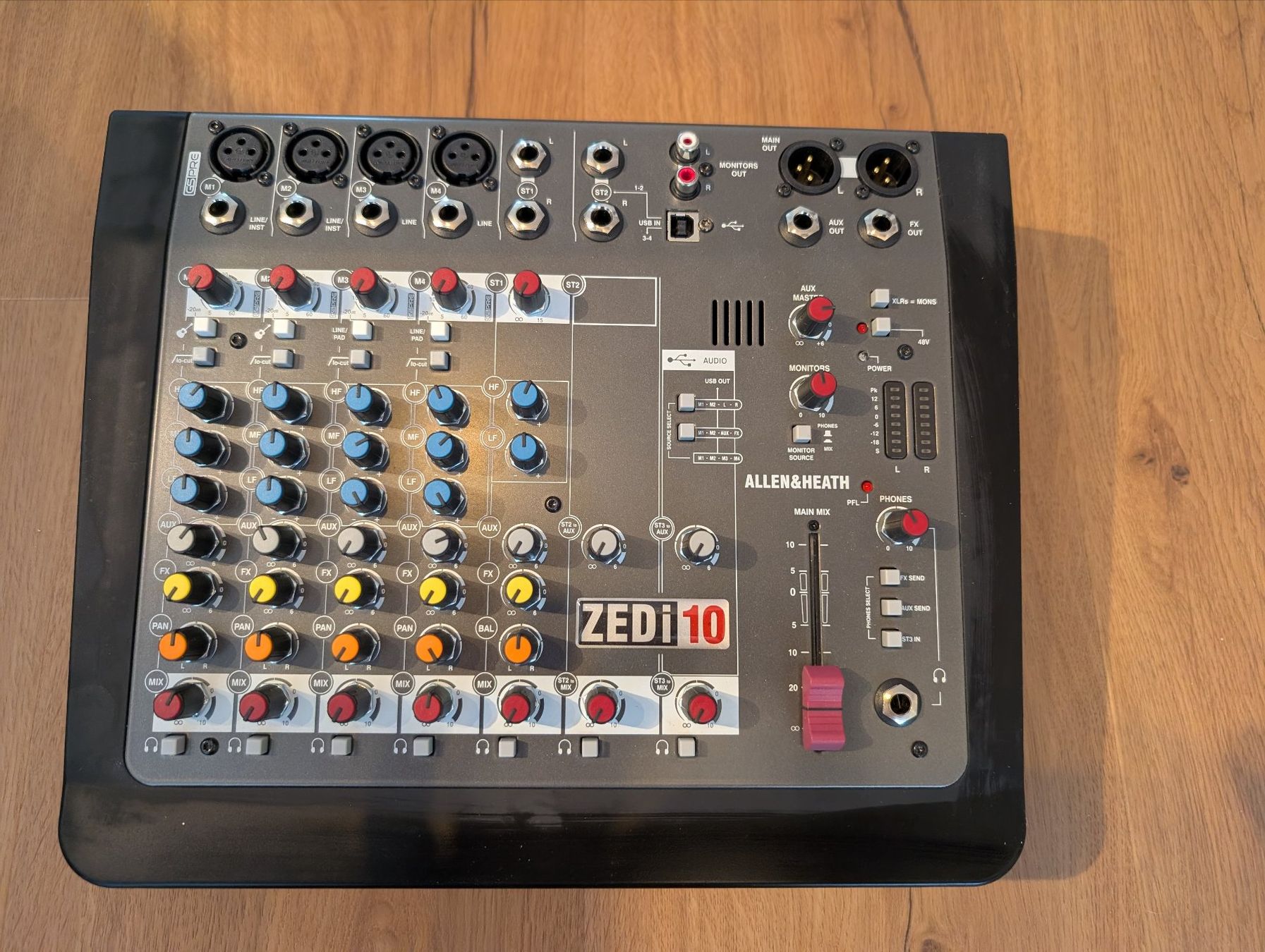 Allen & Heath Console di mixaggio: Allen & Heath ZEDi-10 – Usato da Niederwil AG venduto da paro06