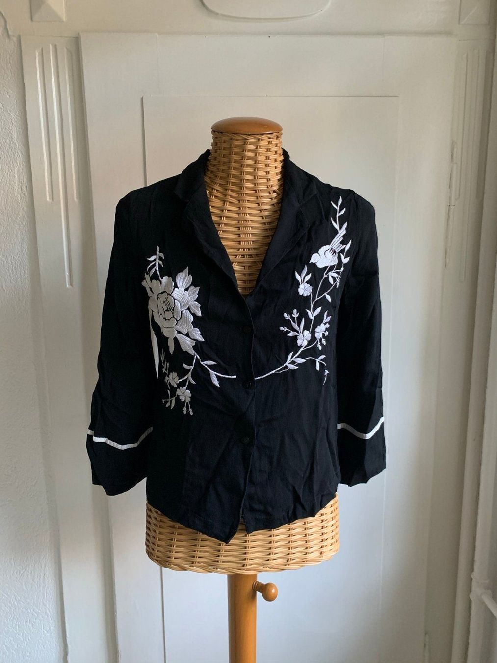 Topshop Camicette: TOPSHOP - Bluse schwarz luftig 34 – Usato da Zürich venduto da Diazaio
