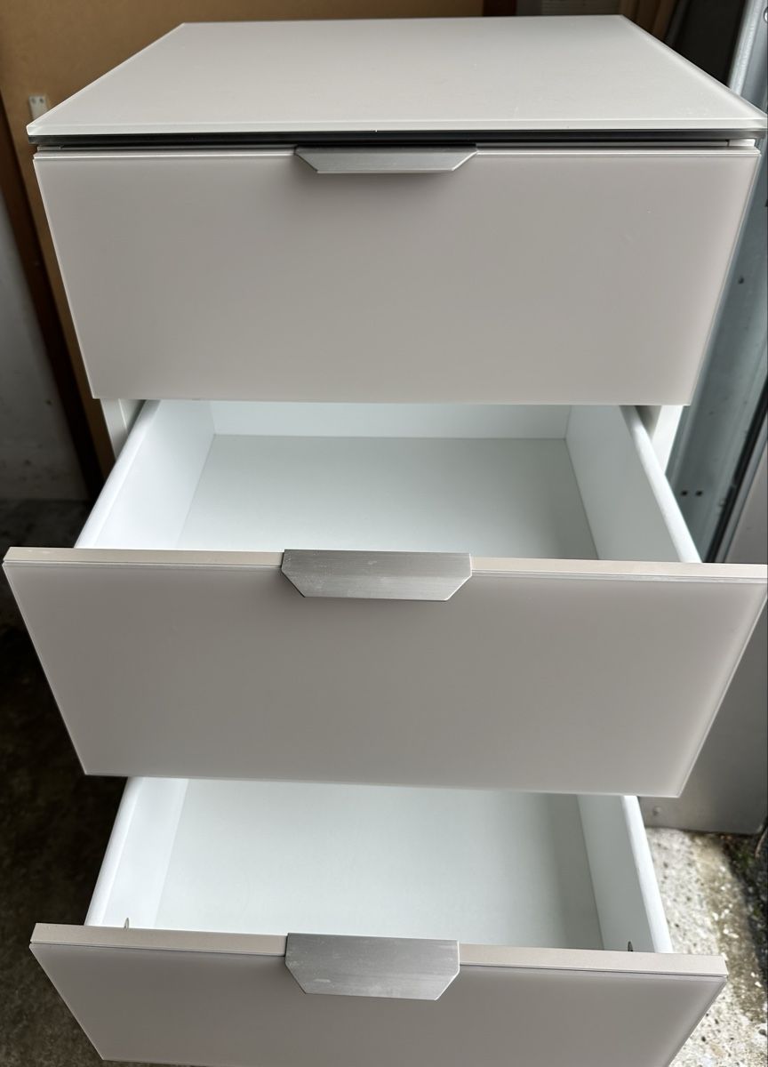 Comodini: 2 stk.Micasa Nachtisch  – Usato da Sevelen venduto da Stopglobal. 1