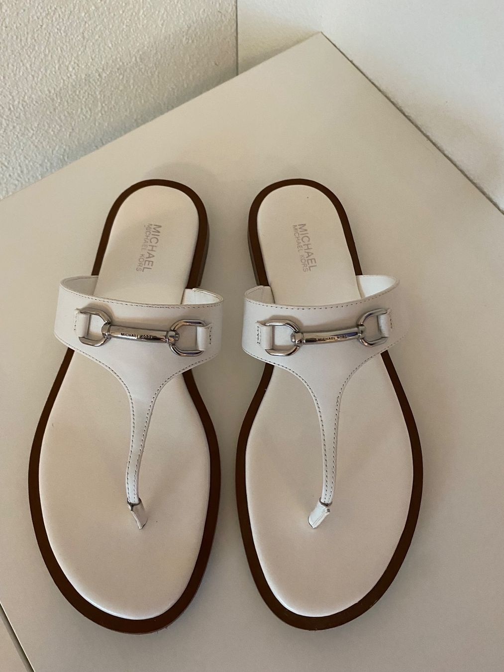 Michael Kors Damenschuhe: Michael Kors Sandalen – Gebraucht aus Dübendorf von fabiiisk 1