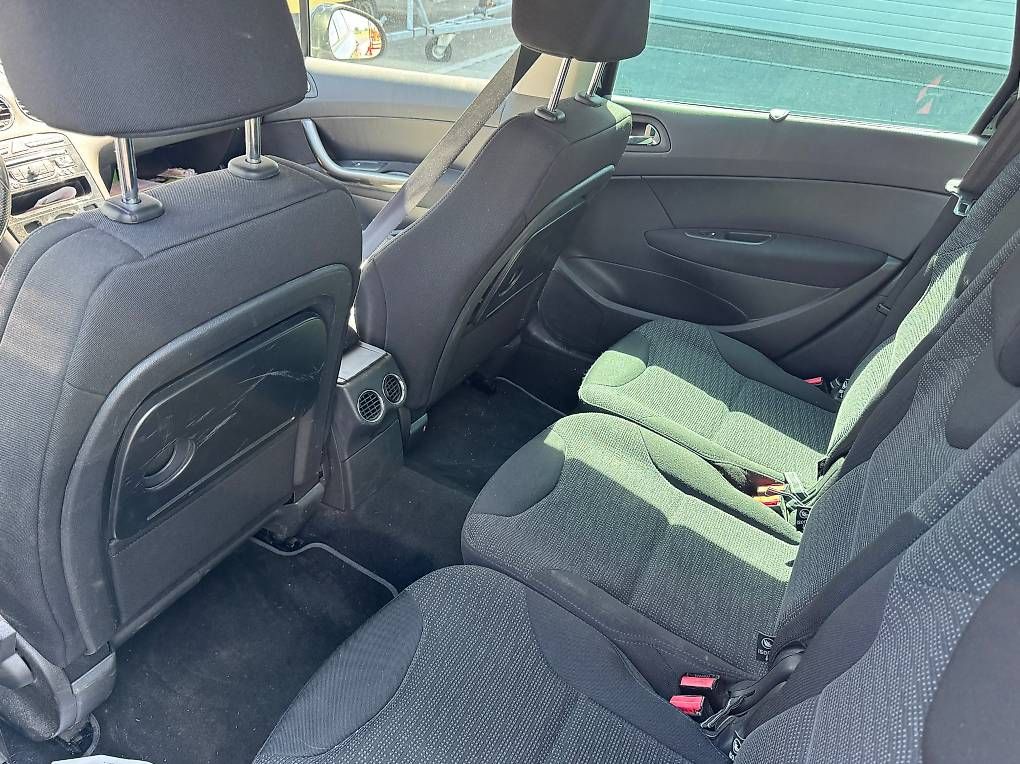 Autos: Peugeot 308 SW für Ersatzteile oder Bastler oder Export – D'occasion à Altnau par stormridermc 4