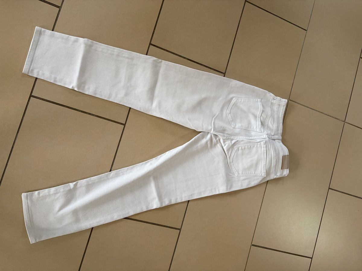 Only Jeans: Jeans blanc Only, taille 32 – Gebraucht aus Vouvry von Prune-el 3