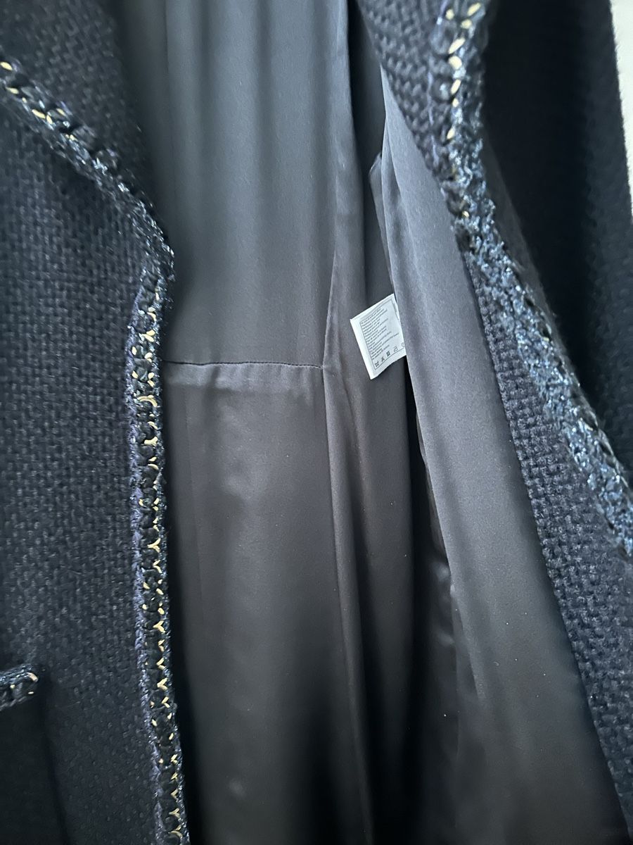 Chanel Cappotti: CHANEL Mantel – Nuovo e nell'imballaggio originale da Basel venduto da pat_ttq6 5