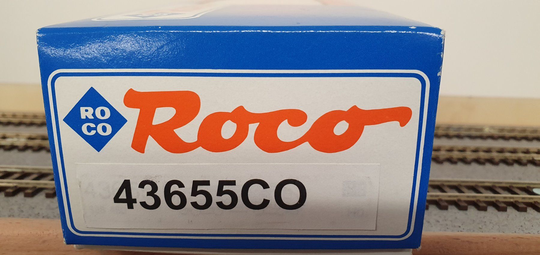 Roco Modellini di ferrovie: Roco 43655CO SBB Re 460 079-7 ChemOil mit Decoder ESU – Nuovo (secondo la descrizione) da Würenlos venduto da juruth 1