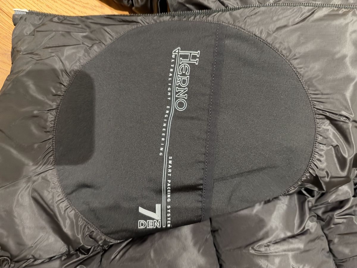 Herno Jacken: Herno Daunenjacke | 50 – Gebraucht aus Zollikon von aow_8p7m 3