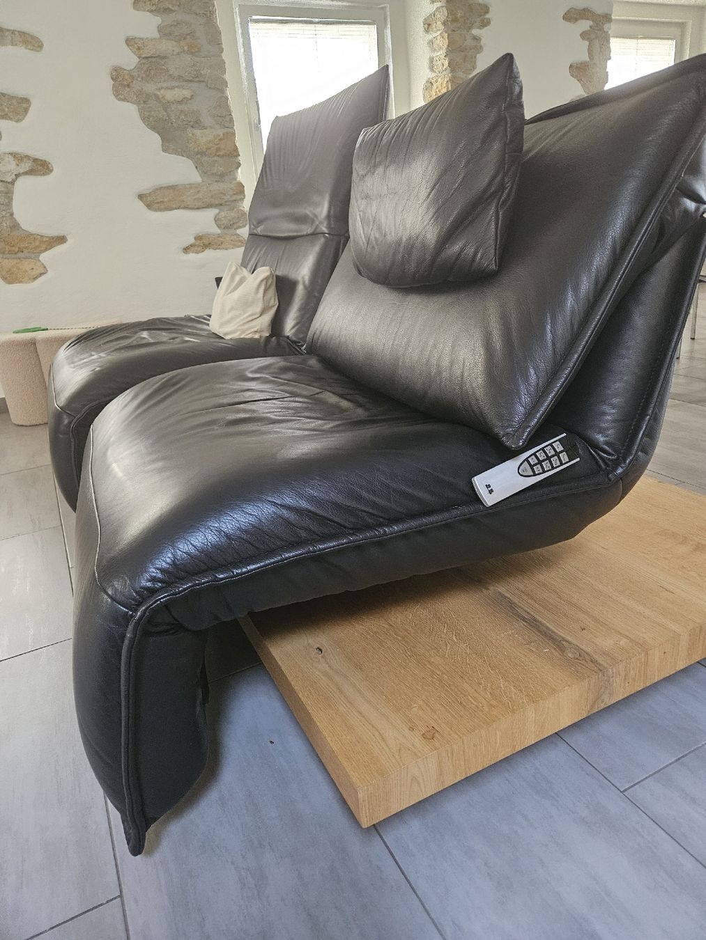Poltrone: koinor fauteuil édit cuir noir – Usato da Vicques venduto da Natoch