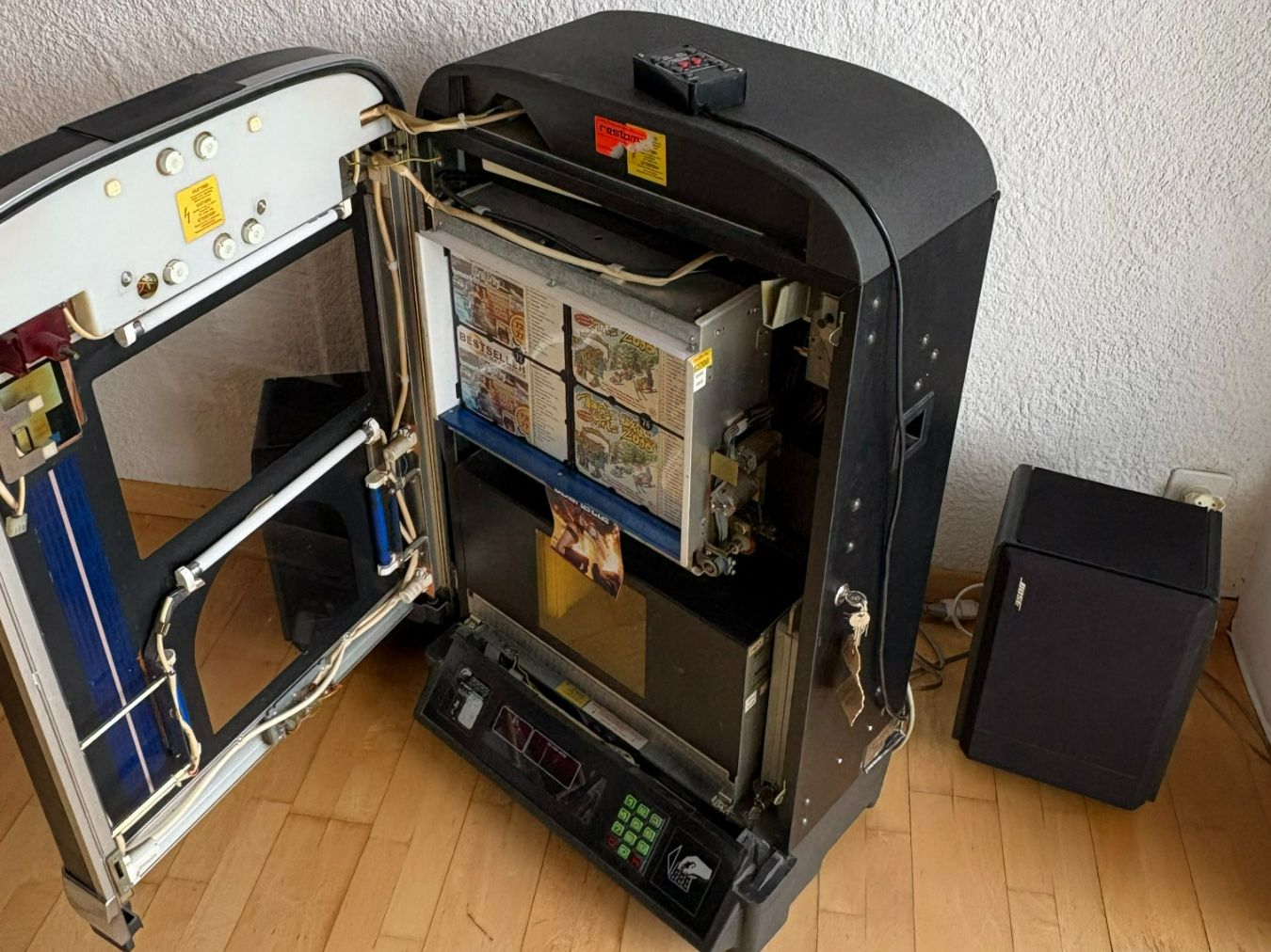 Jukebox: Nostalgie pur: Laser Disc Jukebox mit Bose Soundsystem – Usato da Buchs SG venduto da Biker57 3