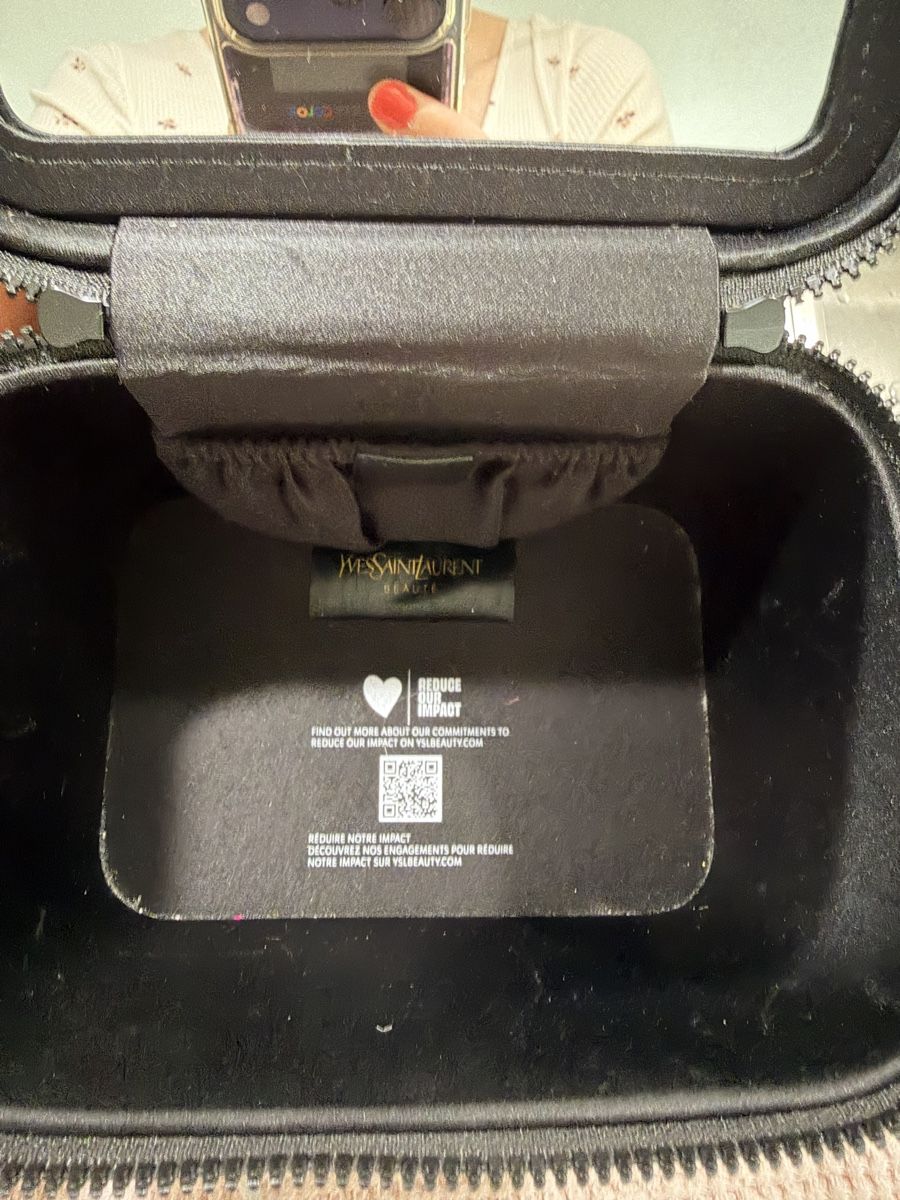 Saint Laurent Kosmetikkoffer: Petit vanity YSL beauty  – Gebraucht aus Lausanne von Meganelausanne 2