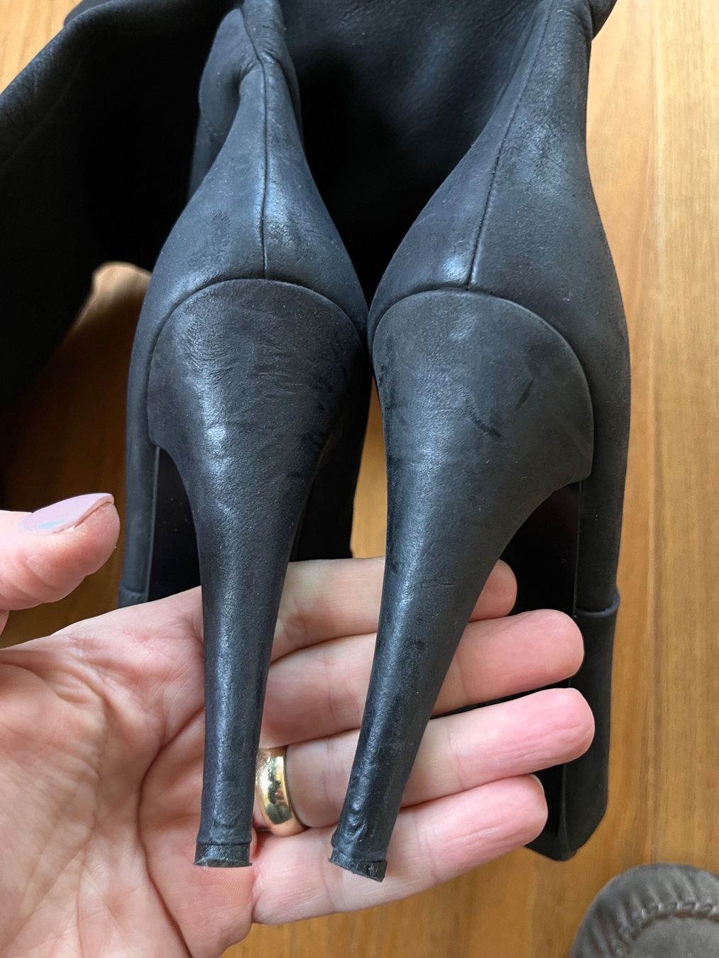 Scarpe da donna: Stiefel mit Lammfell Gr.40 – Usato da Wädenswil venduto da Iana32 3