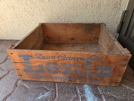 Holzkiste Lenis, vintage, mit Aufdruck