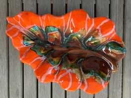 Grosse Schale in Blattform Vallauris-Stil