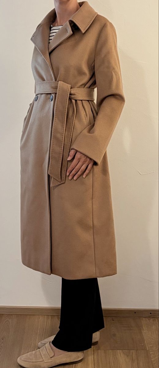 Max Mara Cappotti: Max Mara Mantel aus Wolle – Nuovo (secondo la descrizione) da Wolfwil venduto da deb_w6cr