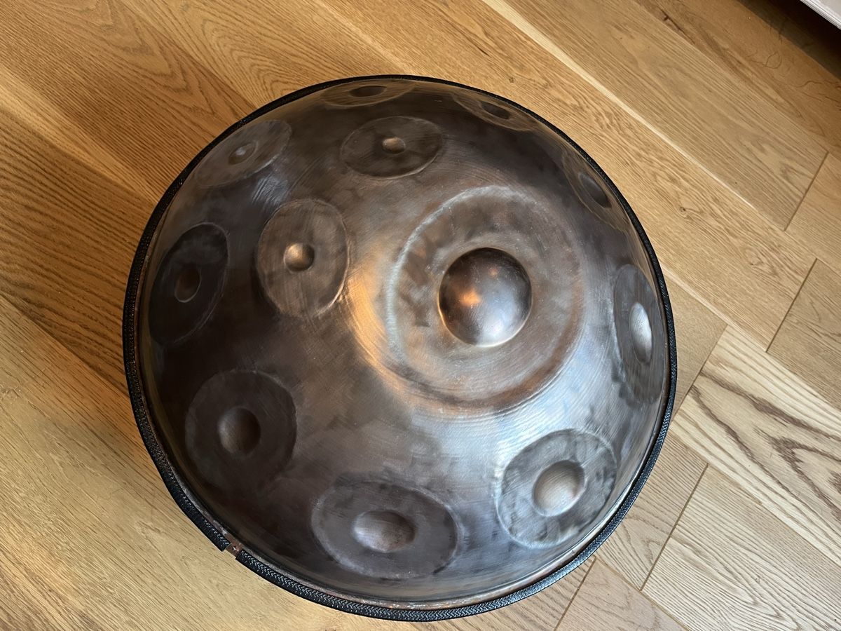 Strumenti musicali: Handpan E Kurd – wunderschöner warmer Klang – Usato da Sachseln venduto da ale_j5r7 3