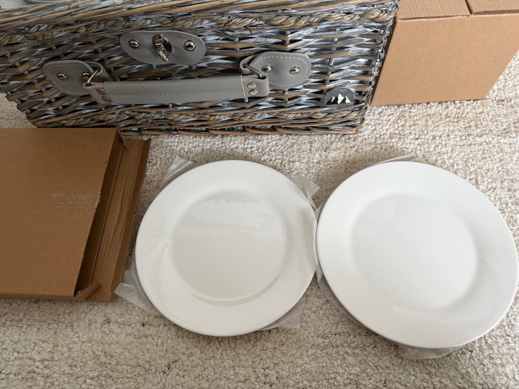Altro per la casa: Cilio Picknick-Korb (neu) – Nuovo e nell'imballaggio originale da Luzern venduto da oli_gns7 4
