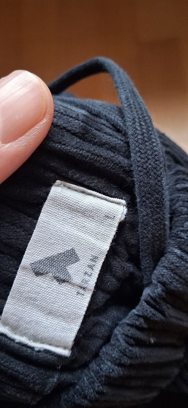 Pantaloni: Tarzan Cordhose L – Usato da Zunzgen venduto da NiBe99 1