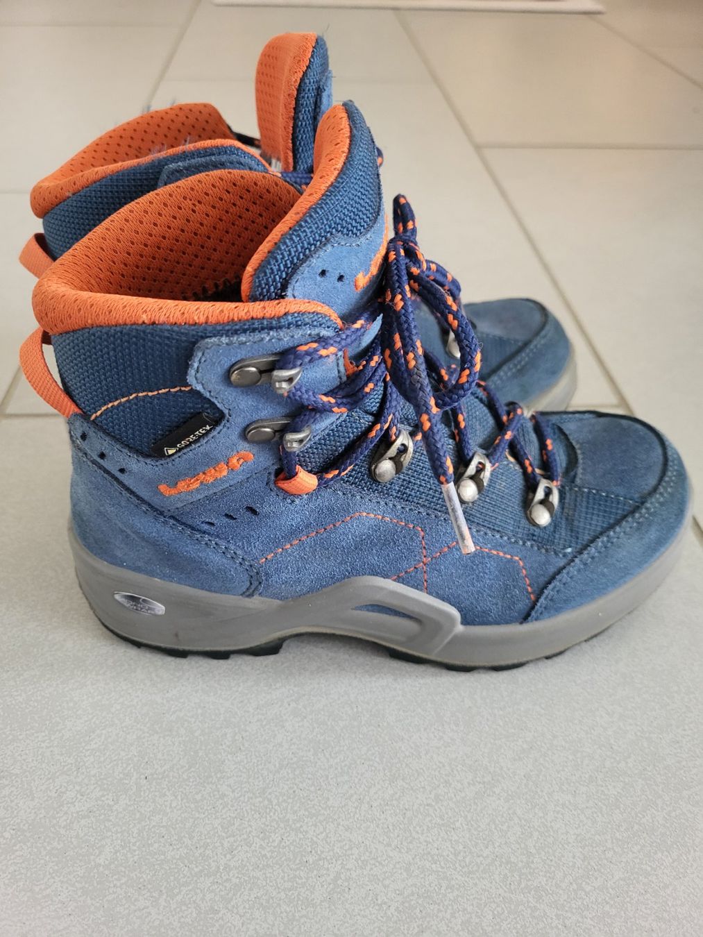 Lowa Scarpe per ragazzi: Löwa Wanderschuhe gr. 31 Gore Tex top Zustand – Usato da Boswil venduto da i12i 3