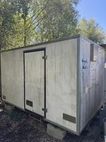 Container 