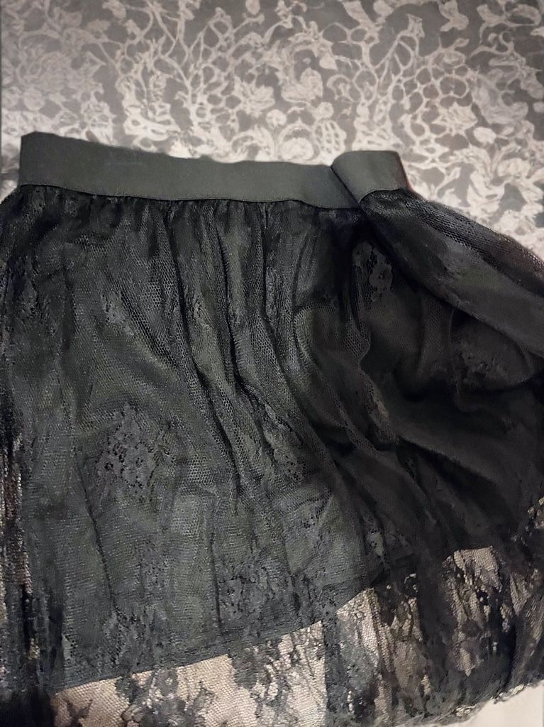Gonne: Schwarzer Gothic Rock aus Spitze mit eingenähter Hose i – Nuovo (secondo la descrizione) da Trimbach venduto da Alessia75 3