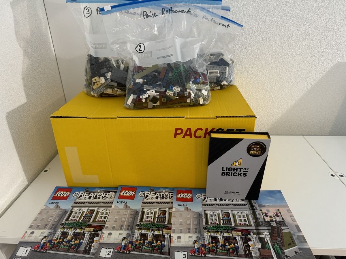 Lego Kit di costruzioni: LEGO Pariser Restaurant 10243 – Nuovo (secondo la descrizione) da Wasterkingen venduto da Baemsu