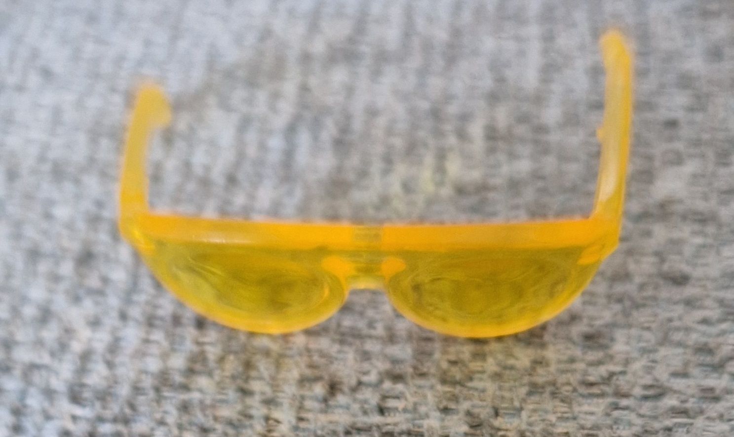 Puppen: lunettes pour Barbie  – Gebraucht aus Couvet von Pioune