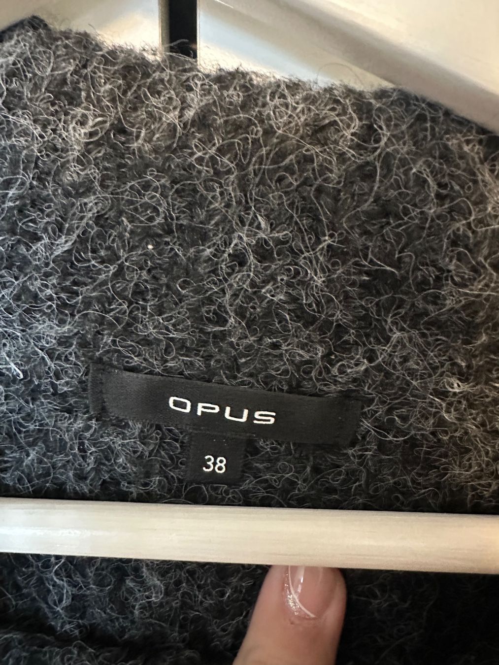 Opus Pulls & Sweat-shirts: OPUS Pullover Grau Gr. 38 – D'occasion à Schaan par Hermine2018 1