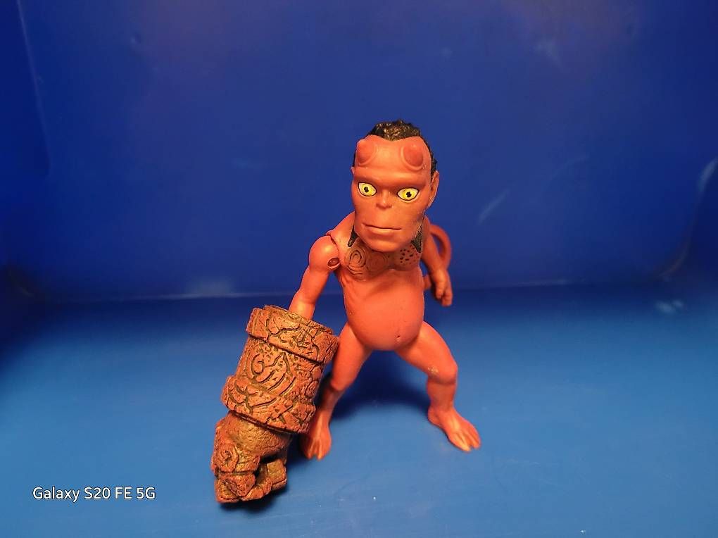Figurines: Hellboy Junjor – D'occasion à Gamprin-Bendern par bison03