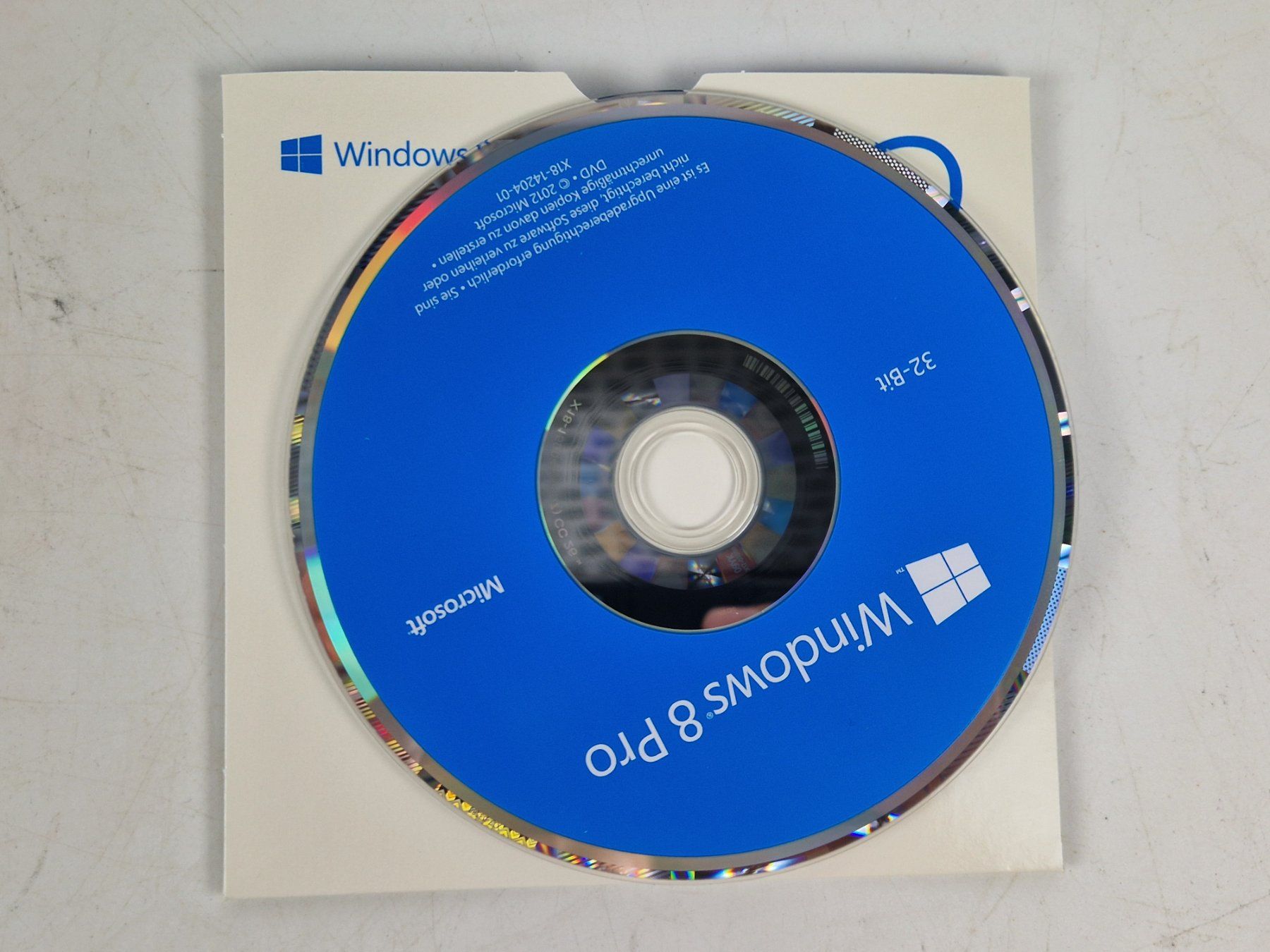 Microsoft Software: MICROSOFT Windows 8 Pro Produktschlüssel im Box-Format – Usato da Muhen venduto da Restwert_Muhen 2