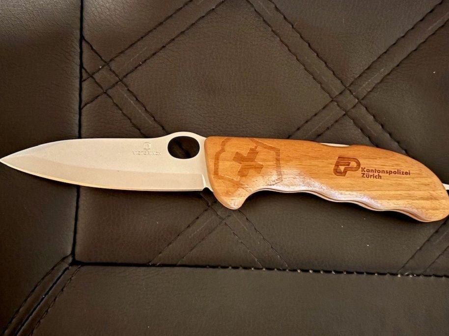 Victorinox Hunter Pro Wood, 130mm, Onehand (Neu und originalverpackt ...