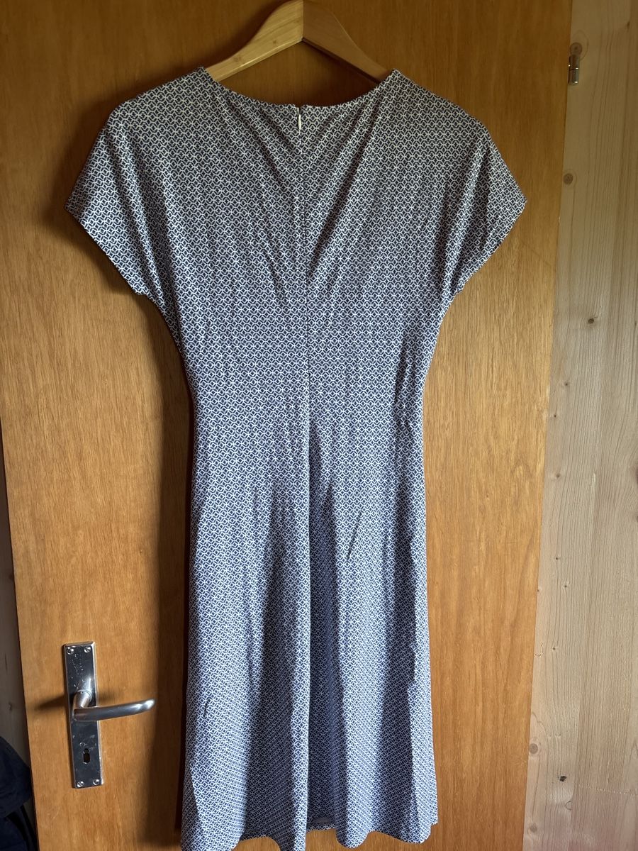 Max Mara Robes: Robe Max Mara S – Neuf (Voir description) à Arbaz par nin_zqc6 2