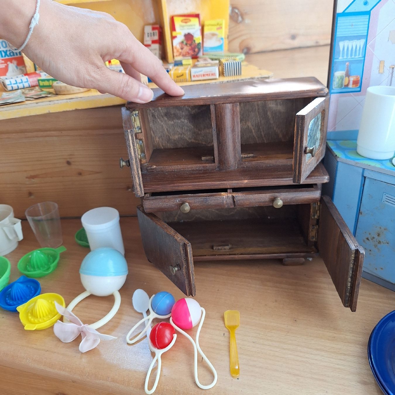 Spielzeuge: Vintage Krämerladen, Spielküche – Gebraucht aus Winterthur von Goldpipau 9