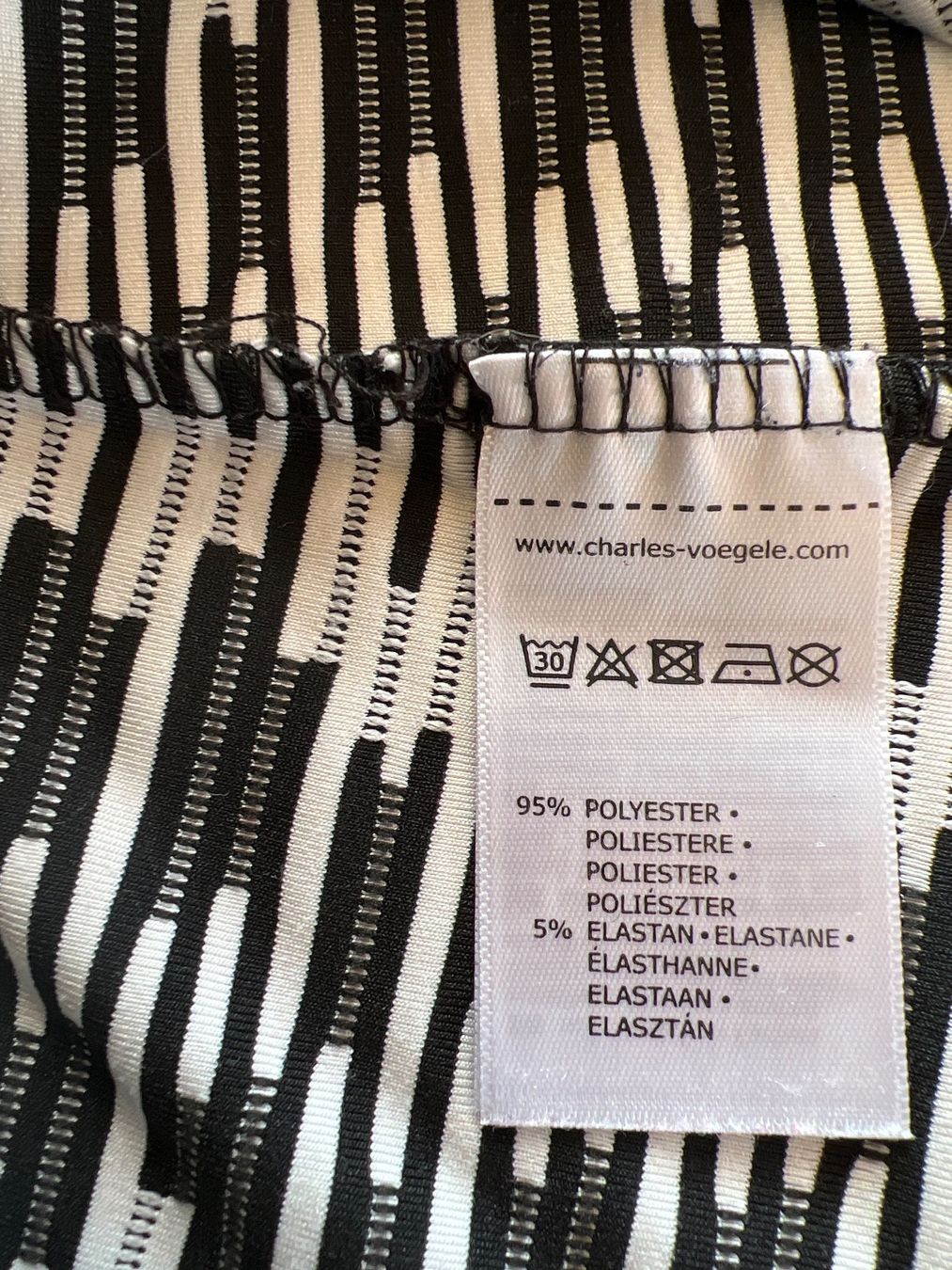 T-shirt: Tolles TShirt mit 3/4 Ärmel – Usato da Kirchberg BE venduto da Bergdorf16 3