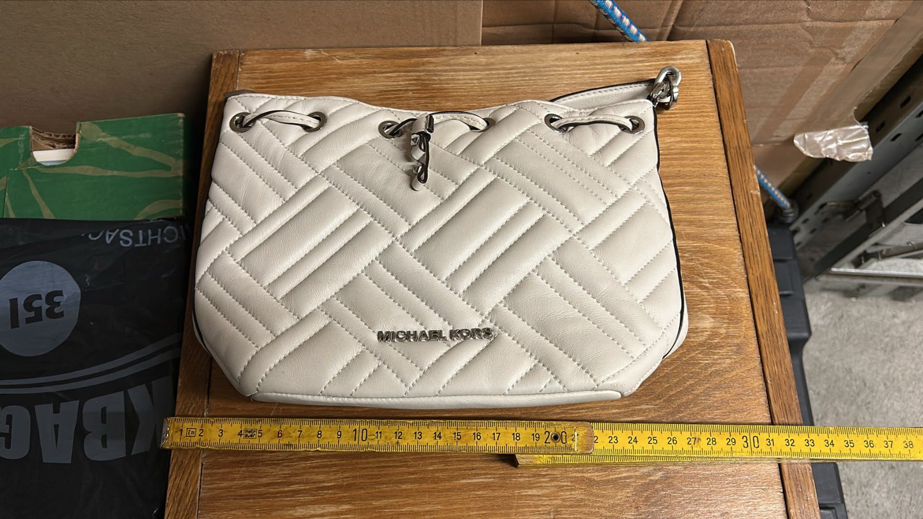 Michael Kors Borse da donna: Borsetta a tracolla bianca Michael Kors – Usato da Melano venduto da H-Sara 5