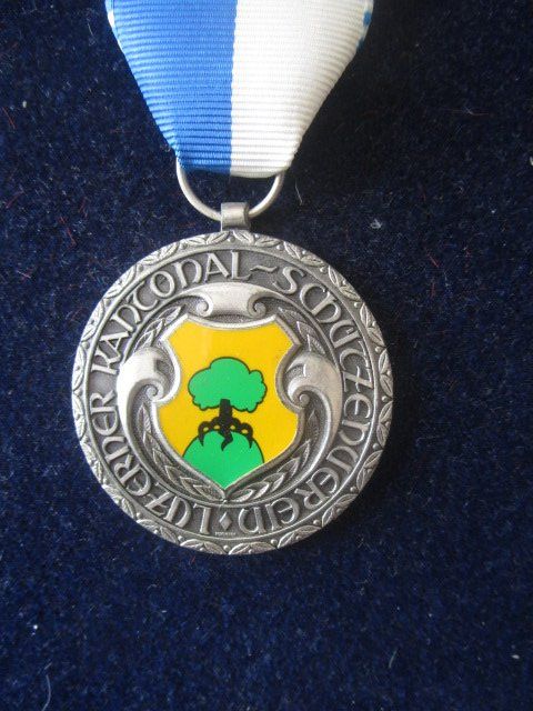 Medaglie: Luzerner Stich 1986 emailliertes Gemeindewappen Buchrain – Nuovo (secondo la descrizione) da Luzern venduto da Horoskop1 1