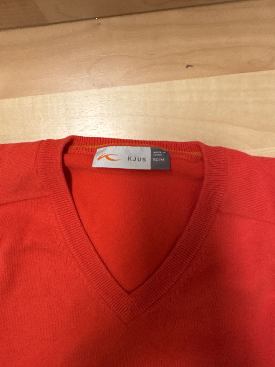 Kjus Pullover & Sweatshirts: KJUS Pullover Herren Gr. M rot V-Neck Herbst Winter – Gebraucht aus Oberweningen von Jogi2 2